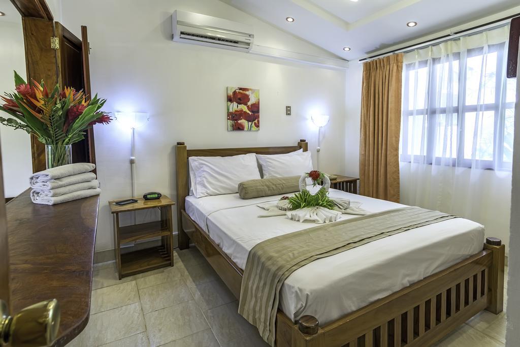 Best Western Tamarindo Vista Villas Стая снимка