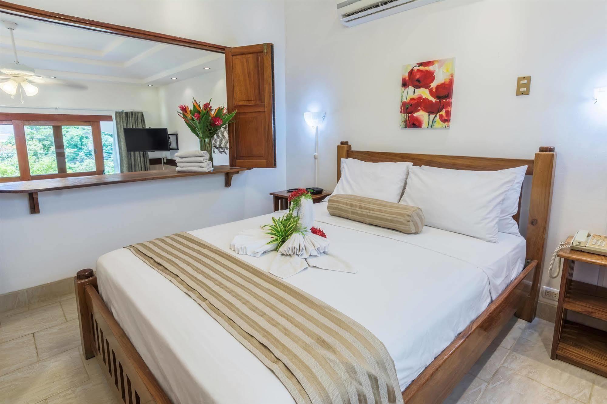 Best Western Tamarindo Vista Villas Екстериор снимка
